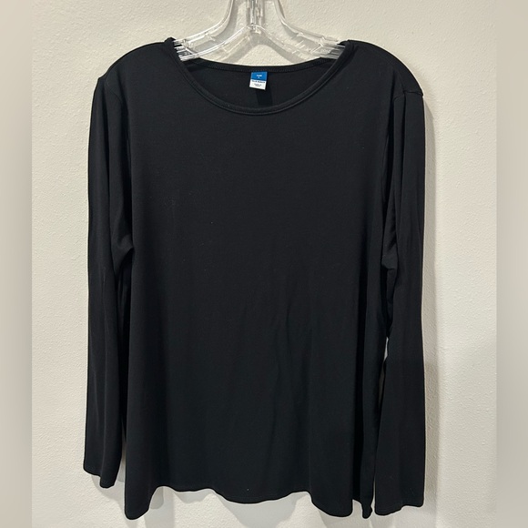 Old Navy Black Long Sleeve T-Shirt - Picture 1 of 3